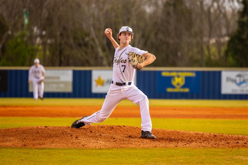 Brentwood High baseball plays Independence High